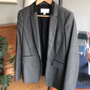 Boss Blazer - Size 6 - Grey Pattern EUC
